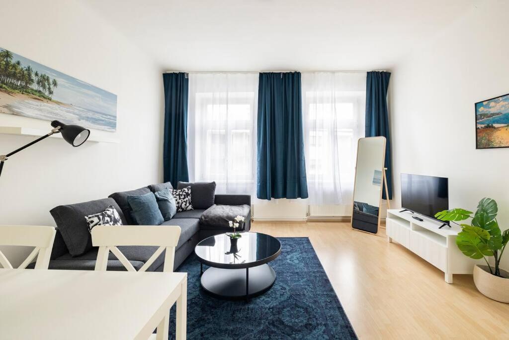 Beautiful 1 Bedroom Apartment Near Schoenbrunn Wien Ngoại thất bức ảnh